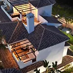 Los Naranjos Beautiful 1 Bedroom Penthouse