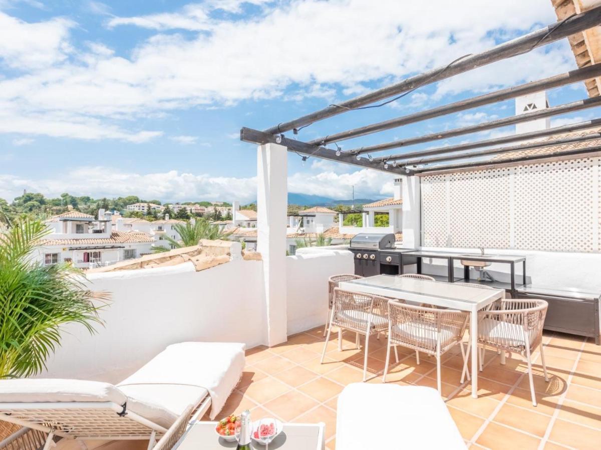 Naranjos Beautiful 1 Bedroom Penthouse Marbella