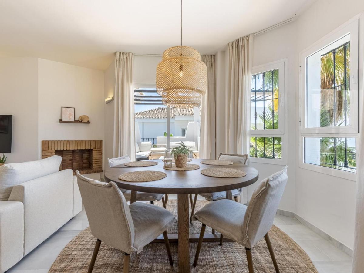 Naranjos Beautiful 1 Bedroom Penthouse Apartamento Marbella