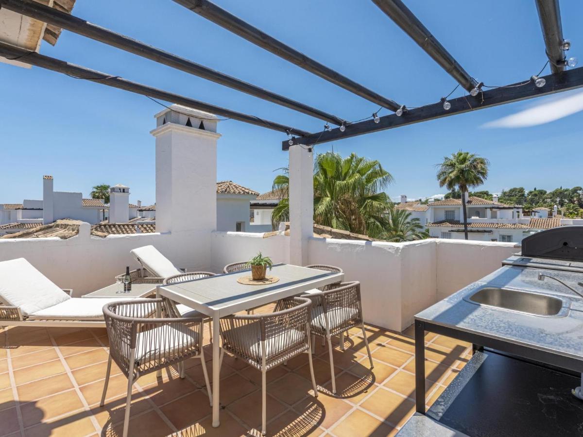 Naranjos Beautiful 1 Bedroom Penthouse * Marbella