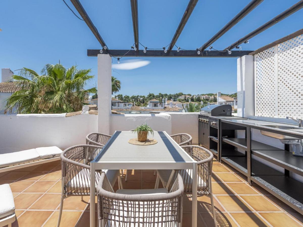 Naranjos Beautiful 1 Bedroom Penthouse Apartamento Marbella